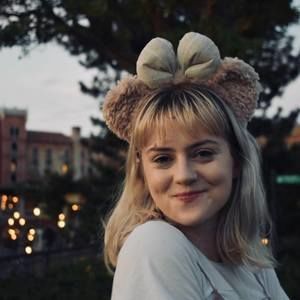 Meet your Posher, Zoe